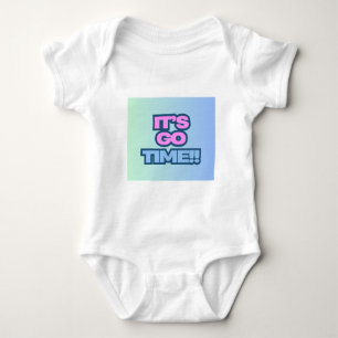 Es ist Zeit. Baby Strampler