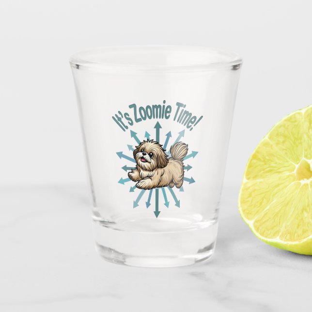 Es ist Zoomie Time Shih Tzu Schnapsglas (Vorderseite)