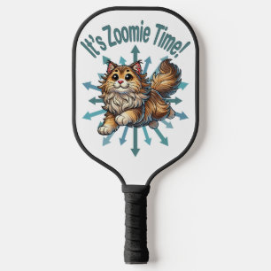 Es ist Zoomie-Zeit Norwegische Waldkatze Pickleball Schläger