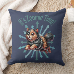 Es ist Zoomie-Zeit Schildpattkatze Kissen