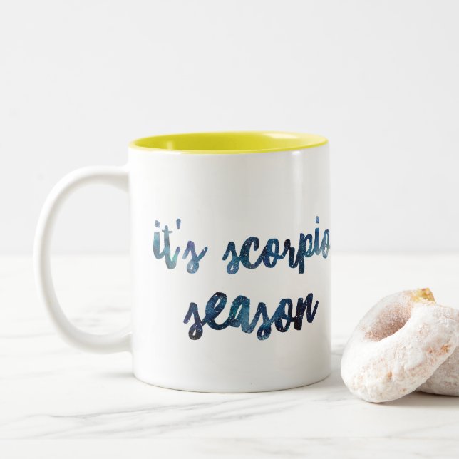 Es ist zweifarbige tasse (Mit Donut)