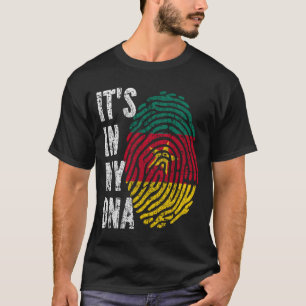 ES LIEGT IN MEINER DNA Kamerun Flagge Männer Fraue T-Shirt