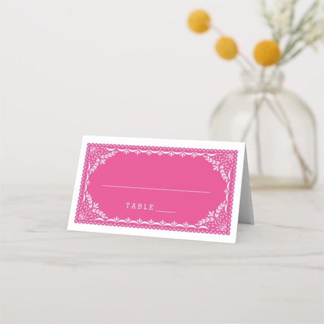 Escort-Platzkarte | Fuchsia Papel Picado Pattern Platzkarte (Vorderseite)
