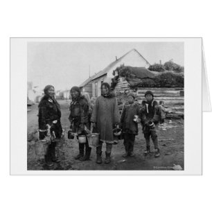 Eskimo Berry Pickers in Nome, Alaska Fotograf