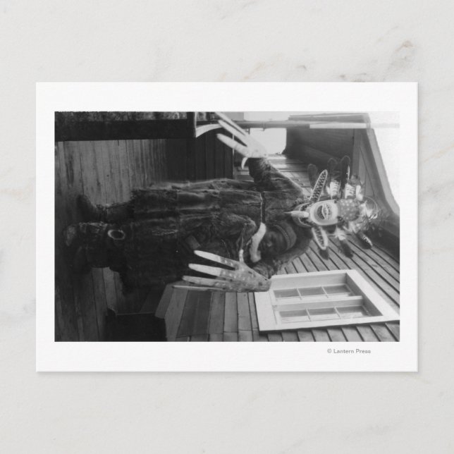 Eskimo Medicine Man and Sick Boy in Alaska Postkarte (Vorderseite)