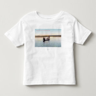 Eskimofischerboot auf dem Fluss Kleinkind T-shirt