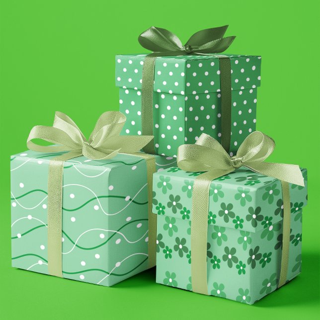 Esmeralda St. Patrick's Day Sweet Green Set von 3 Geschenkpapier Set (Esmeralda St. Patrick's day Sweet Green set of 3 Wrapping Paper Sheets)