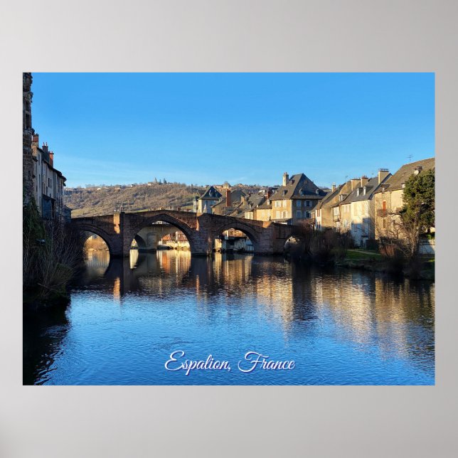 Espalion city in volcanic region of France Poster (Vorne)