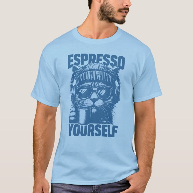 "Espresso Yourself" Cool Cat with Coffee, Beanie T-Shirt (Vorderseite)