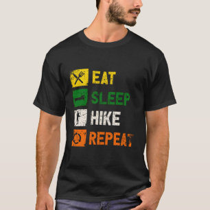 Essen Schlafwandern Wiederholung Wanderung Camg T-Shirt