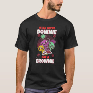 Essen Sie Chocolate Brownie Alien Extraterrestrik T-Shirt