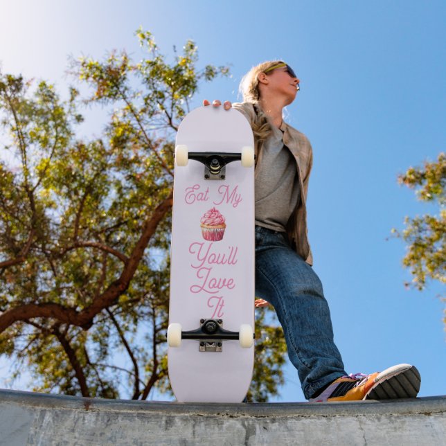 Essen Sie mein Muffin-Skateboard Skateboard (Außenbereich 1)