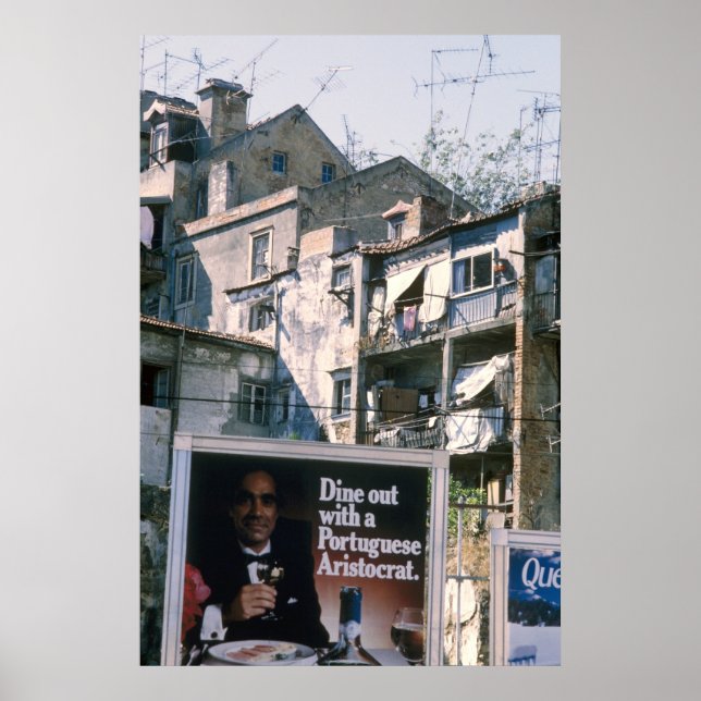 Essen Sie mit einem portugiesischen Aristokraten Poster (Vorne)