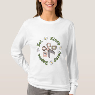 Essen Sie Schlaf-Schrott-Wiederholungs-langen T-Shirt