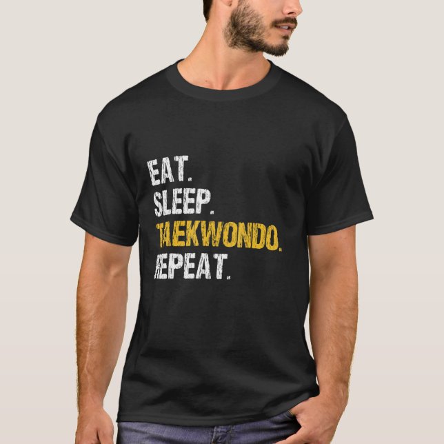 Essen Sleep Taekwondo Wiederholung T-Shirt (Vorderseite)