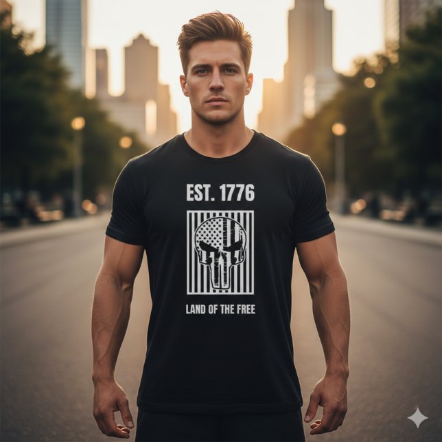 EST. 1776 Patriotic Punisher Skull Us Flag T-Shirt (Von Creator hochgeladen)