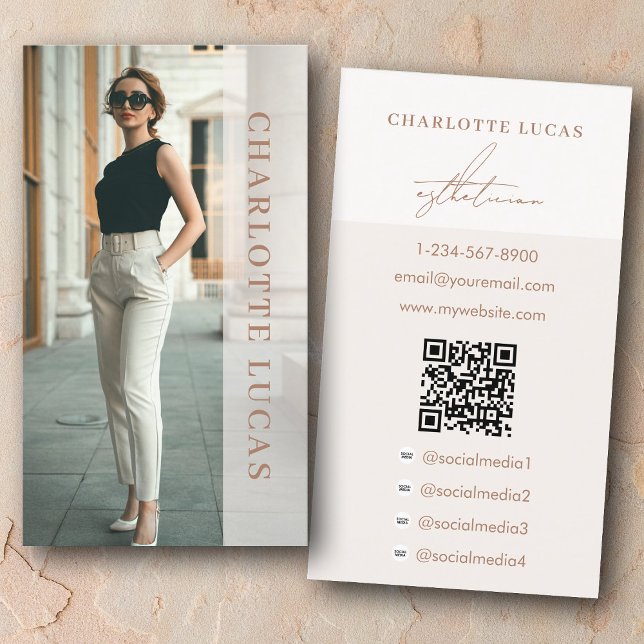 Esthetician Spa Luxury Beauty Real Estate Beige Visitenkarte (Esthetician Spa Luxury Beauty Real Estate Beige Business Card)