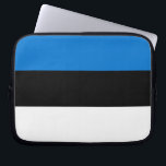 Estnische Flagge Laptop-Sieb Laptopschutzhülle<br><div class="desc">Lassen Sie Ihren estnischen Stolz mit diesem stilvollen Laptop-Ärmel mit der kühnen und wunderschönen Flagge Estlands aus! Dieser Laptop-Ärmel wurde entwickelt, um Nationalgeist mit alltäglicher Praxisnähe zu verbinden und zeigt stolz die ikonischen blauen, schwarzen und weißen Streifen der estnischen Flagge. Egal, ob Sie zur Arbeit, zur Schule oder zu einem...</div>