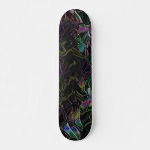 Estranho colorido chamativo ofuscado na escuridão skateboard