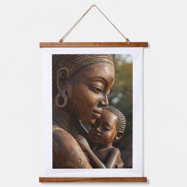 "Eternal Embrace" – Hand-Carved African Mother & C Wandteppich Mit Holzrahmen (Vorderseite)