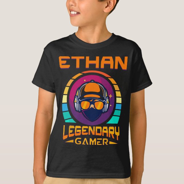 Ethan Legendary Gamer - Geschenk Personalisierter  T-Shirt (Vorderseite)