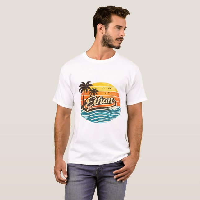 Ethan Retro-Sonnenuntergangs-Name-Design T-Shirt (Vorne ganz)
