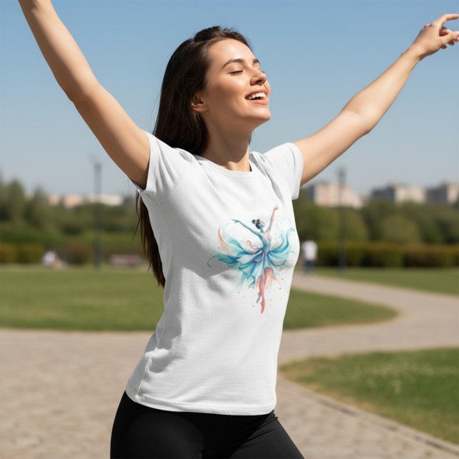 Ethereal Ballerina T-Shirt (Von Creator hochgeladen)