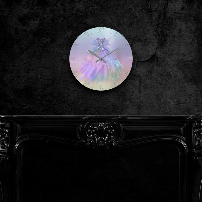 Ethereal Pastel Holographic Fairy Wing Gown Runde Wanduhr (Von Creator hochgeladen)