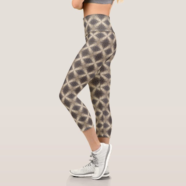 Ethereal Vision – Beyond Reality21 Capri Leggings (Links)
