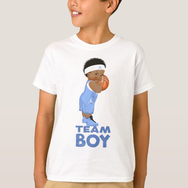 Ethnic Basketball Team Boy Baby Gender Reveal T-Shirt (Vorderseite)