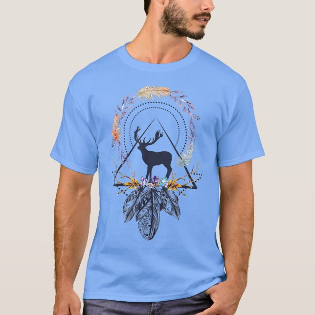 Ethnic Tribal Deer Head Boho Feather Native T-Shirt (Vorderseite)