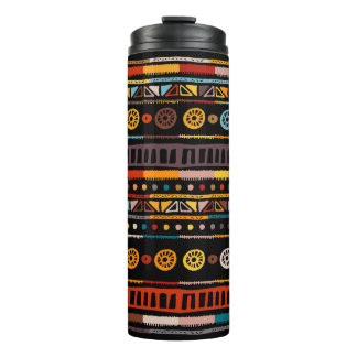 Ethnisch nahtlos im nativen Stil. Muster mit Amer Thermosbecher