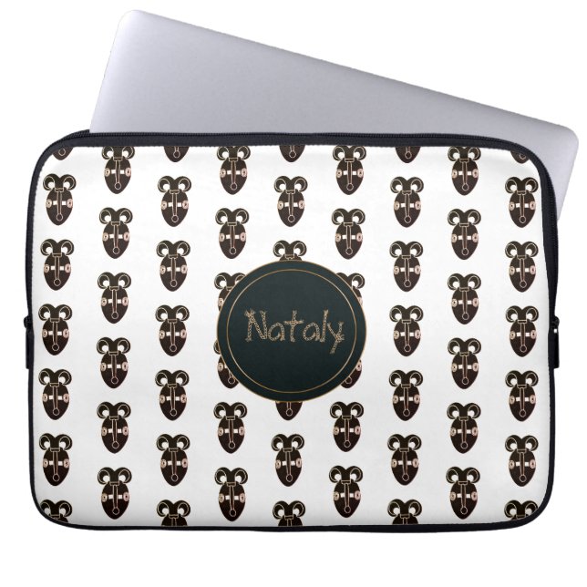 ethnische afrikanische Stammes- Maske. Monogramm. Laptopschutzhülle (Vorderseite)