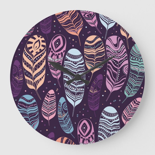 Ethnische Federn: Schwarzweißmuster Große Wanduhr (Vorderseite)