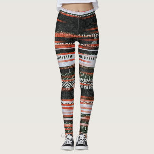 Ethnische Stammesstreifen: Teppichdesign. Leggings