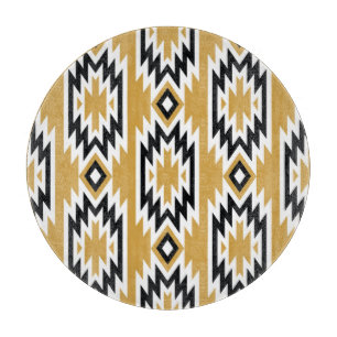 Ethnisches Boho: Vintages geometrisches Muster. Schneidebrett