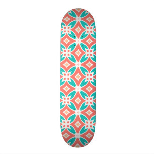 Ethnisches Mehrfarbenmuster Skateboard