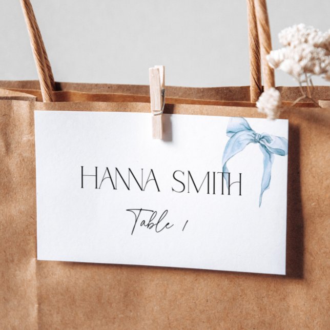 Etwas Blue Bow Brautparty, das den Knoten bindet Platzkarte (Von Creator hochgeladen)