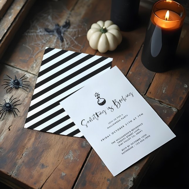 Etwas ist das Brechen des schwarzen Minimal-Hallow Einladung (Something Is Brewing Black Minimal Halloween Party Invitation)