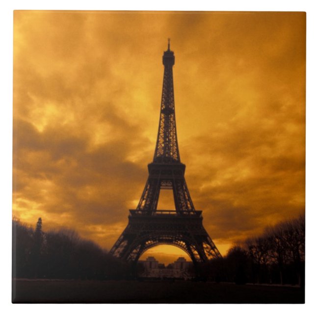 EU, Frankreich, Paris.  Eiffelturm. Fliese (Vorderseite)