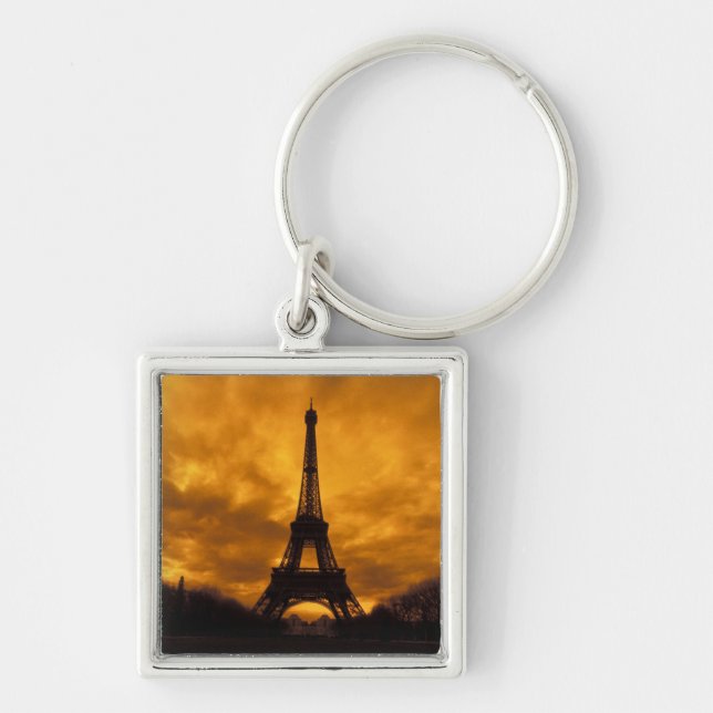 EU, Frankreich, Paris.  Eiffelturm. Schlüsselanhänger (Vorne)