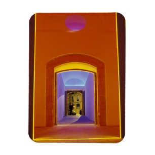 EU, Spanien, Barcelona. Türe nahe Picasso Magnet