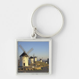 EU, Spanien, La Mancha, Consuegra. Windmühlen und Schlüsselanhänger
