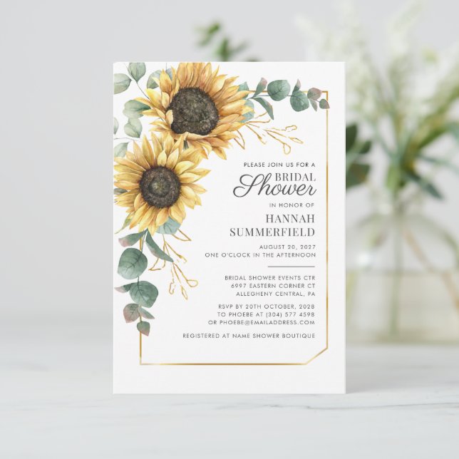 Eucalyptus Sunflower Foliage Script-Brautparty Einladung (Stehend Vorderseite)