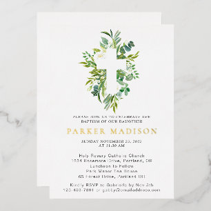 Eukalyptus Floral Grüntöne Cross Taufen Gold Folieneinladung