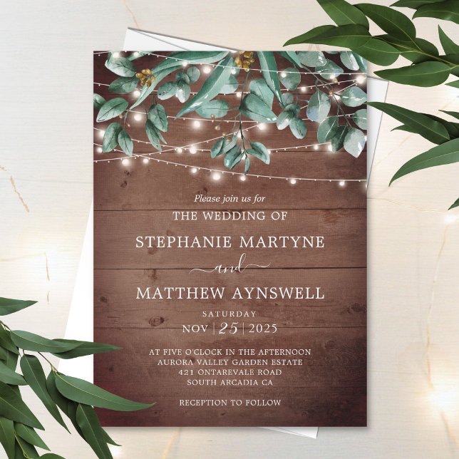 Eukalyptus Foliage Rustic Lights Wood Wedding Einladung (Von Creator hochgeladen)