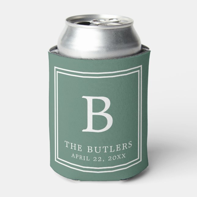 Eukalyptus Green Monogram Wedding Can Cooler Dosenkühler (Kanne Vorderseite)