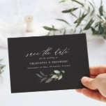 Eukalyptus-Hochzeit botanisch Save the Date Ankündigungspostkarte<br><div class="desc">Eukalyptus Non-Foto Budget Grün,  Schwarz und Gold botanische ethische moderne elegante Hochzeitskarte Ankündigung Datum freihalten</div>