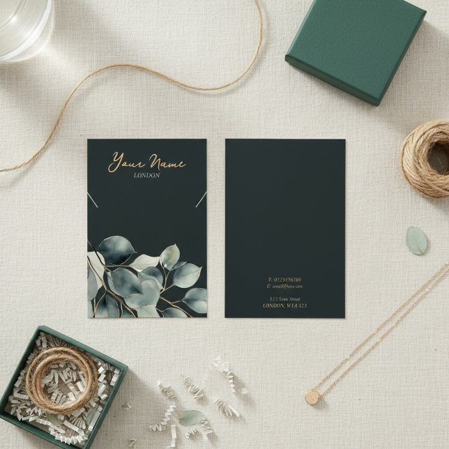 Eukalyptus hübsche Halskette (Eucalyptus pretty leafy necklace display card.)