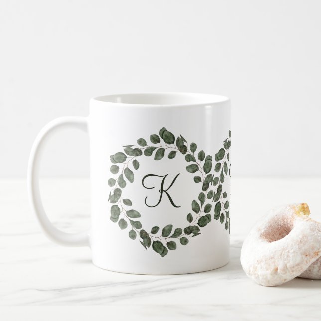 Eukalyptus Monogram Blätter Elegante Moderne Kaffeetasse (Mit Donut)